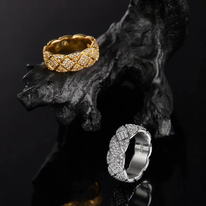 La Bague Matelassée Pavée